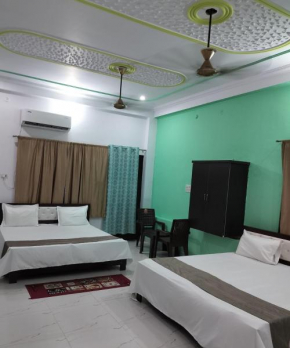 Chandrasha Villa Near By Ram Mandir 600 meter